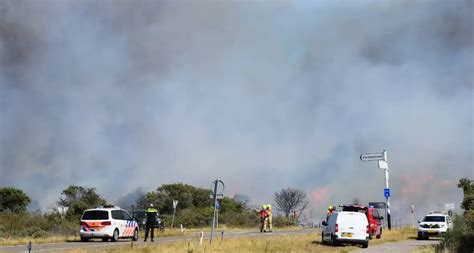 Brandweer Massaal Ingezet Bij Grote Duinbrand Nu Nl