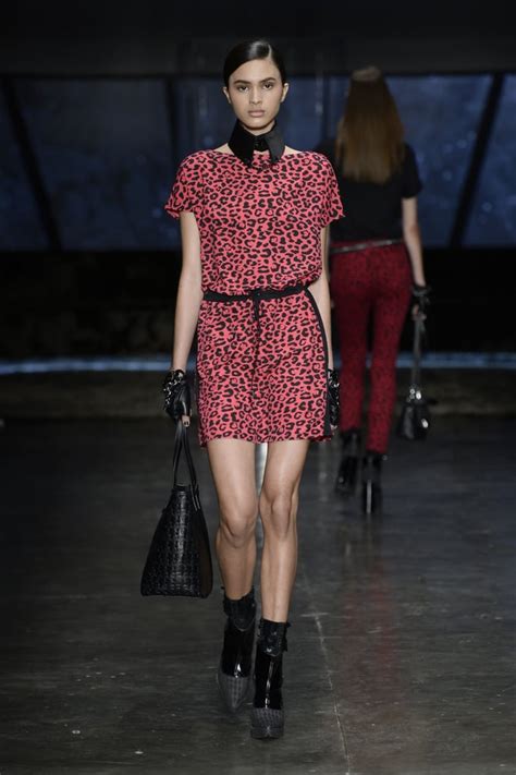 Best Looks of Sao Paulo Fashion Week Summer 2017 | POPSUGAR Fashion ...