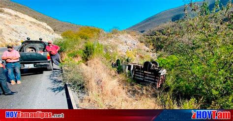 Hoy Tamaulipas Volcadura En Tamaulipas Trailer Saca Del Camino A