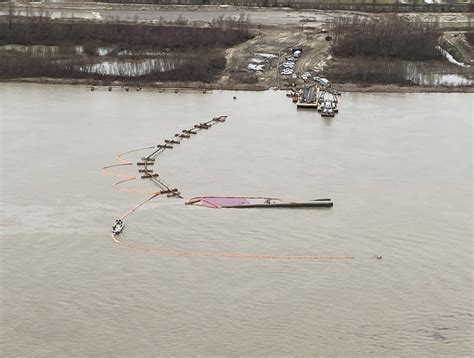 Dredge Capsizes In The Mississippi River