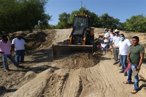 Rehabilita Gobierno Municipal Caminos De Los Bienes Comunales De