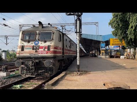 Bhubaneswar New Delhi Duronto Express Departing Bbs Youtube