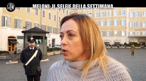 Le Iene Giorgia Meloni E L Assenteismo Dei Politici Mediaset Infinity