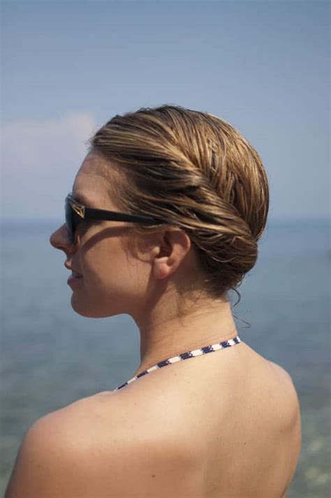 20 Perfect Swimming Hairstyles Girl Loves Glam