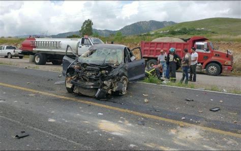 Seguridad En Jalisco Vuelca Auto En Carretera A Colotl N Hay Dos