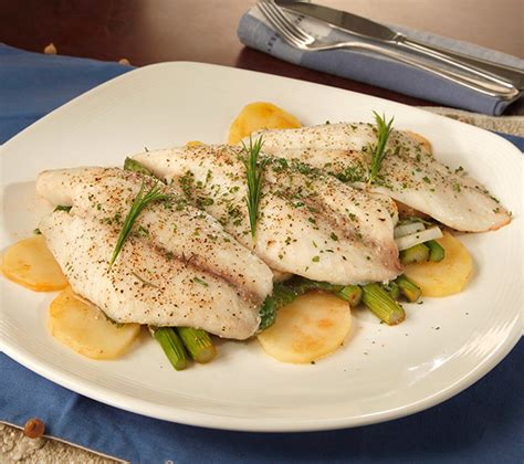 Tilapia Al Horno Con Papas Y Verduras