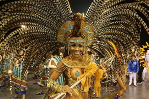 Veja fotos do desfile da escola Acadêmicos do Tucuruvi no Carnaval 2019