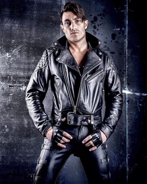 Pin On Sexy Guys In Leather