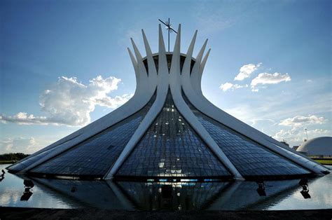 Catedral De Brasilia Oscar Niemeyer La Guía De Historia Del Arte