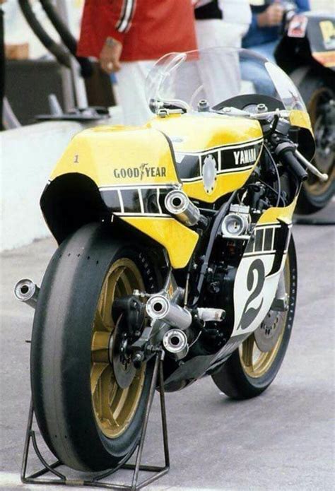 Pin By Quique Maqueda On Bike Legends Yamaha Bikes Yamaha Racing