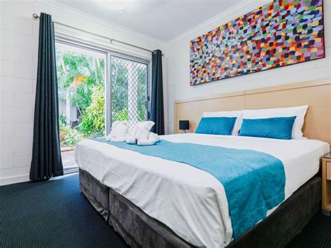 Holiday Accommodation In Darwin Coconut Grove Holiday Apartments