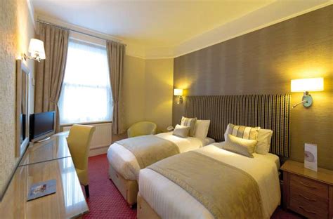 Standard Rooms | The Royal & Fortescue Hotel | North Devon