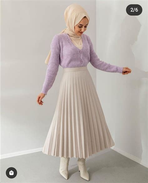 Pin By Albert Dock On Hijab Pleated Skirt Muslim Fashion Hijab