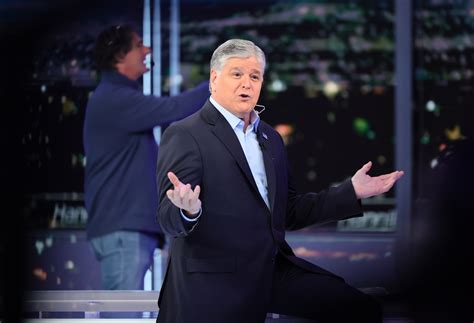 Evs Wont Kill Am Radio As Hannity Fears Listeners Will Bloomberg