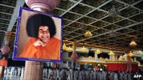 Indias Emotional Farewell To Sathya Sai Baba Bbc News