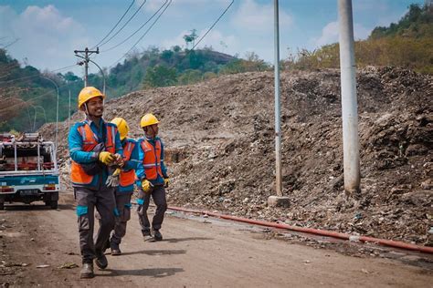 Tahun Kiprah Pln Hadirkan Listrik Meningkatkan Kesejahteraan Warga