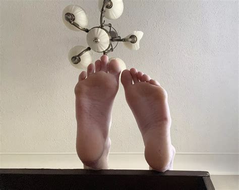 Your View From Under My Coffee Table Nudes Gayfootfetish NUDE PICS ORG