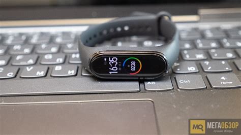 Обзор Xiaomi Mi Band 4. Лучший фитнес трекер до 2000 рублей? - MegaObzor