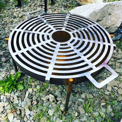 Extra large heavy duty fire pit with stainless steel grill 900mm