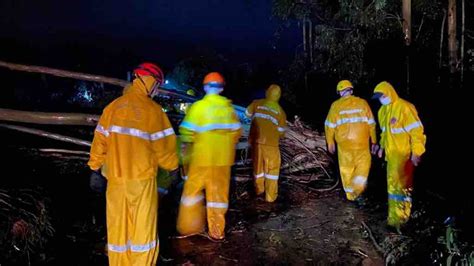 Defesa Civil Diz Que Tempestade Em Sc Formou Tornado Correio Do Brasil