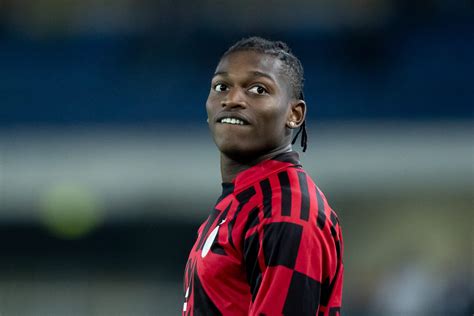 Milan Struggling To Agree New Contract With Tottenham Target Rafael Leao