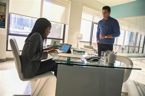 supergirl  give alex danvers   super suit