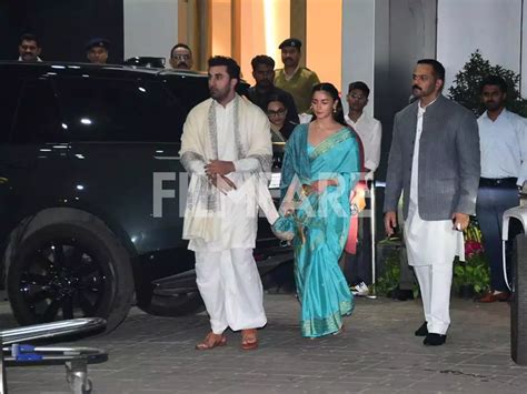Alia Bhatt Ranbir Kapoor And Rohit Shetty Leave For Ayodhya See Pics