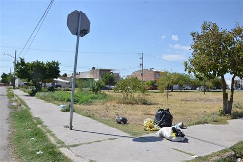 Usan plaza como tiradero El Siglo de Torreón