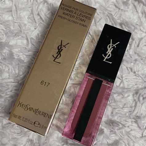 ルージュ ピュールクチュール ヴェルニ ウォーターステイン｜yves Saint Laurent Beauteの口コミ むっちり血色リップ♡ Yves Saint Laurent