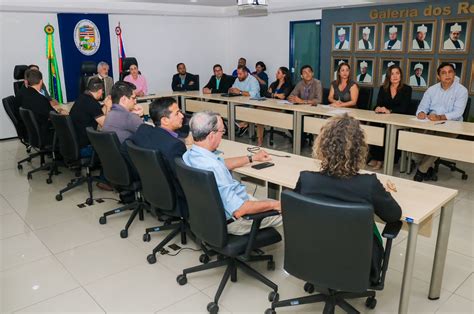 UEMA Reitor da UEMA recebe Secretária da SECTI nessa quarta feira 15