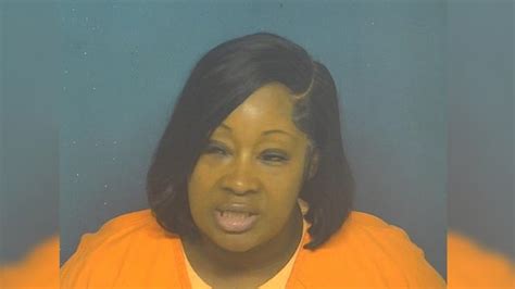 Tennessee Police Officer Arrested For Strong Arm Robbery In Mississippi Shes Been Relieved Of