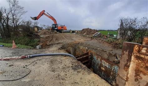 Cou Ron Des Travaux Pr Paratoires Au Passage De La Canalisation D