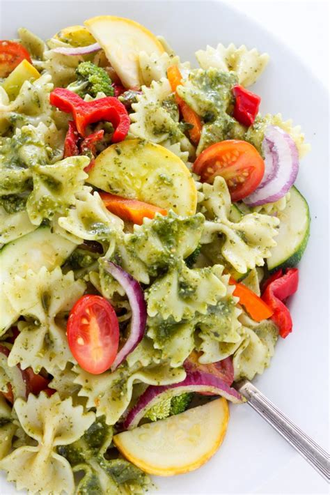 20 Minute Rainbow Veggie Pasta Salad Baker By Nature