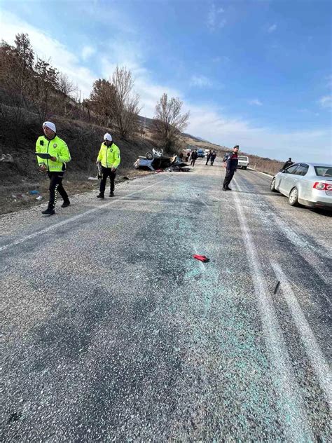 Isparta da meydana gelen kazada 1 kişi öldü 2 kişi ağır yaralandı