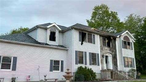 At Least 3 Displaced Following Middletown House Fire Nbc Connecticut