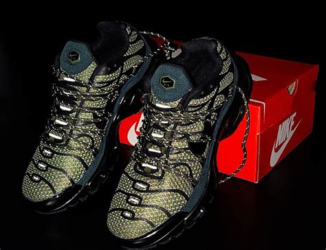 Кросівки Nike Air Max Tn Plus khaki | Кроссовки найк тн плюс +: 2 300 ...
