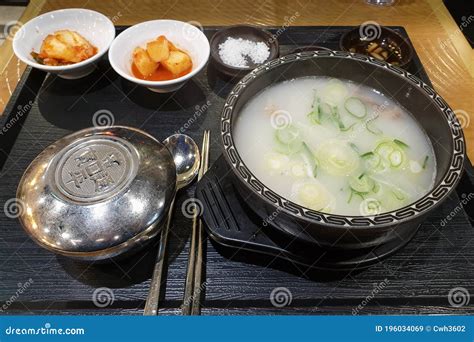 Seúl Corea Sur Seolleongtang O Sopa De Hueso Bucal Sopa De Caldo