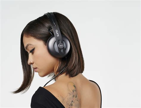 Nura Headphones That Learn And Adapt To Your Unique Hearing Gadget Flow