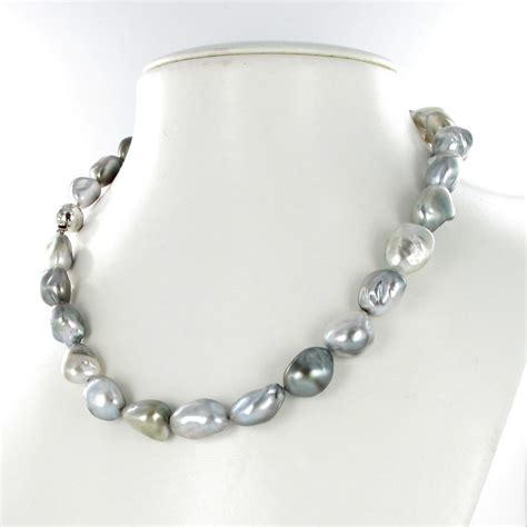 Beautiful Baroque Tahitian Cultured Pearl And Diamond Necklace For Sale