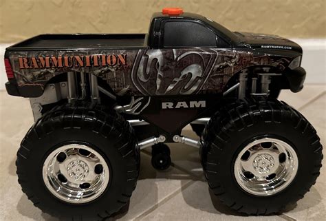 Road Rippers Rammunition Dodge Ram Monster Truck Toy Sound And Wheelie