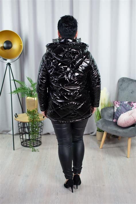 Dwustronna Lakierowana Kurtka Rocky Czarna Plus Size Butiknaplus Pl