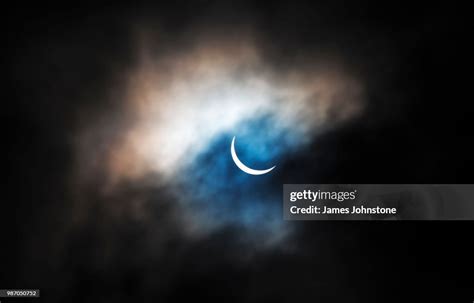 Solar Eclipse 20th March 2015 High-Res Stock Photo - Getty Images