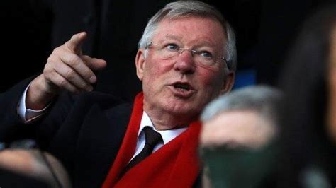 Sir Alex Ferguson Former Manchester United Boss Out Of Intensive Care