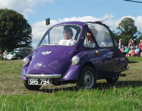 BMW - ISETTA | Bmw isetta, Love car, Isetta