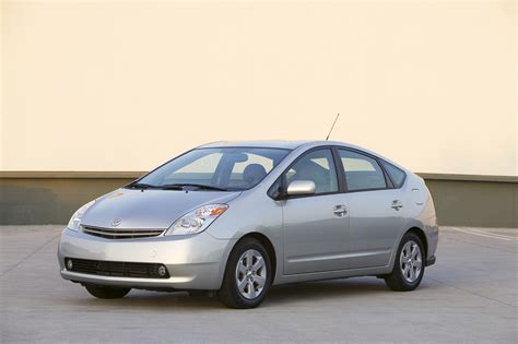 Toyota Announces Repair Bulletin For 2004 2007 Prius Over Cooling