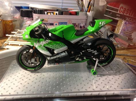 Kawasaki Ninja Zx Rr Bike Plastic Model Motorcycle Kit Scale