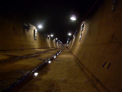 World War Ii Oil Storage Tunnels Darwin Vluu L M Flickr