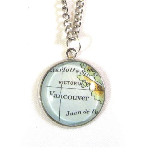 Map Necklaces America Variatons 20 Mm