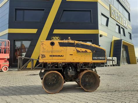 Валяк - траншеен 1500 кг JCB VM1500 Валяк JCB VM1500 | Строителна ...