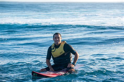 Conhe A A Hist Ria Do Surfista Adriano De Souza Mineirinho Urbane